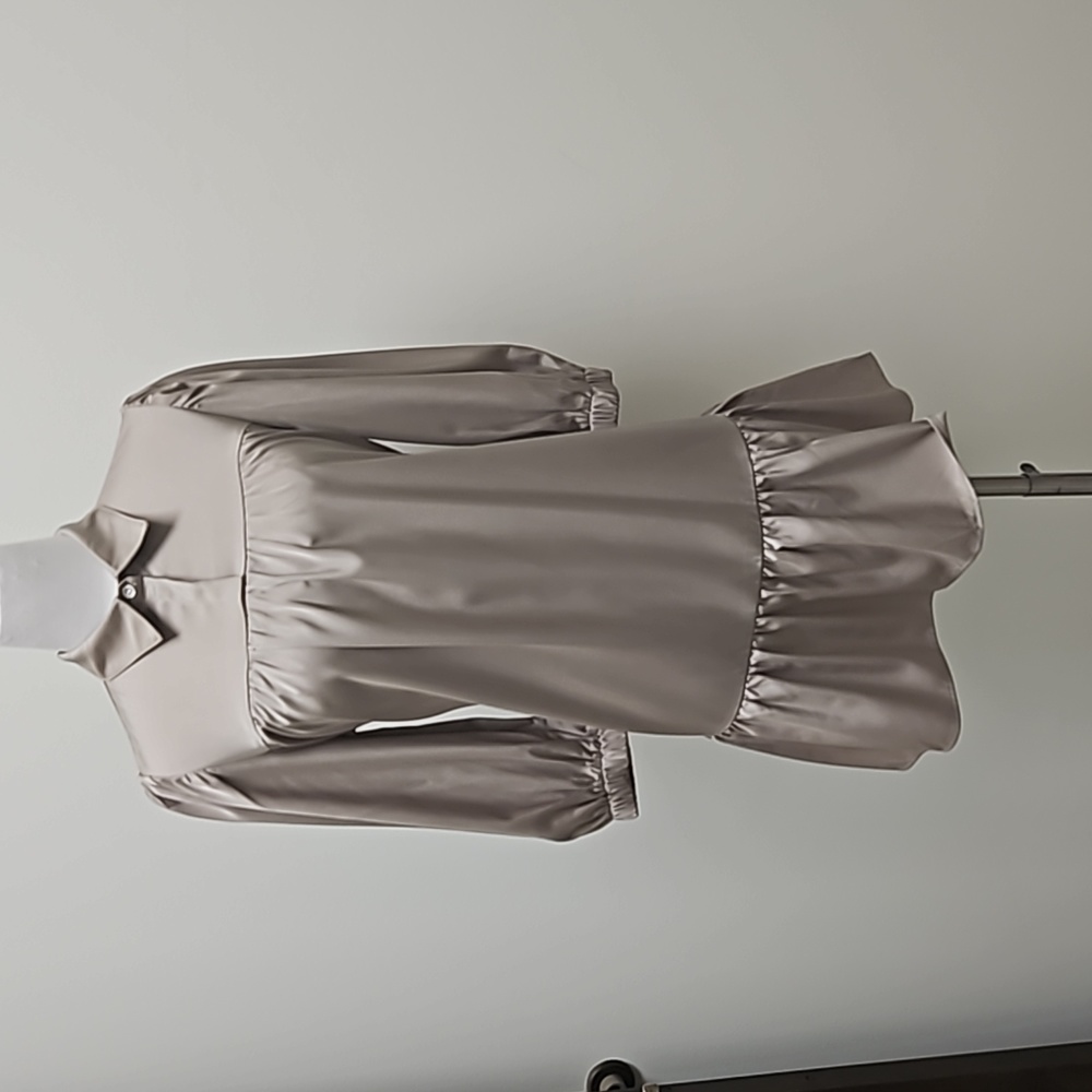 'Pinch' sand colored satin collared dress